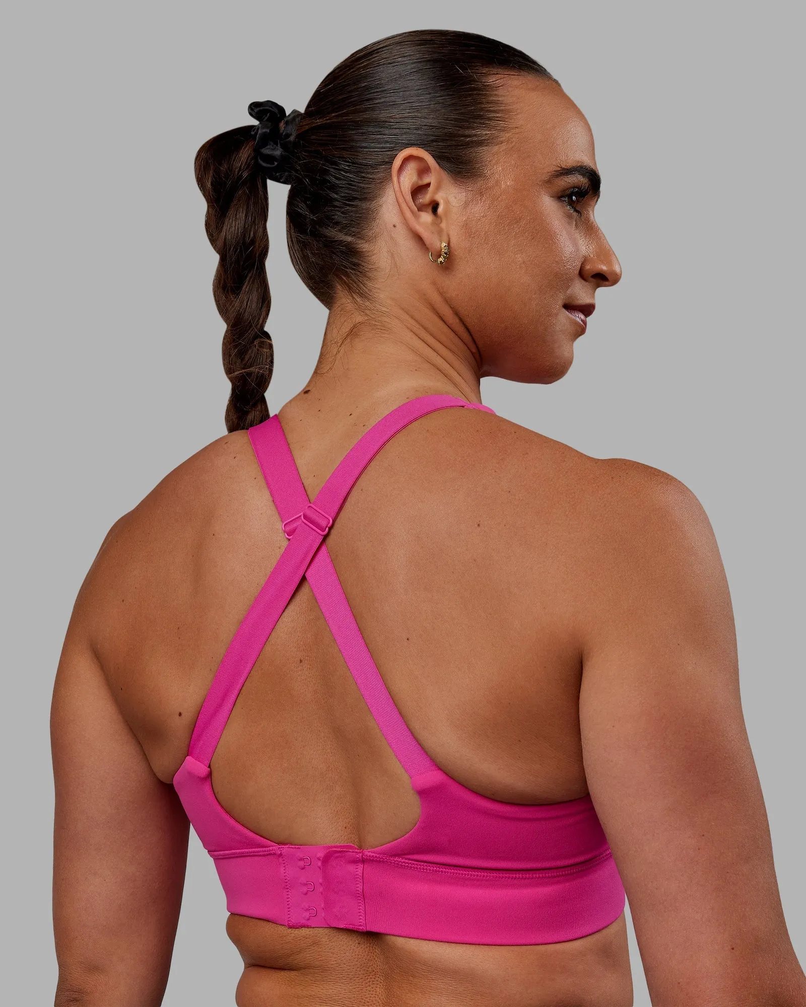 Accelerate Sports Bra - Fuchsia Pink