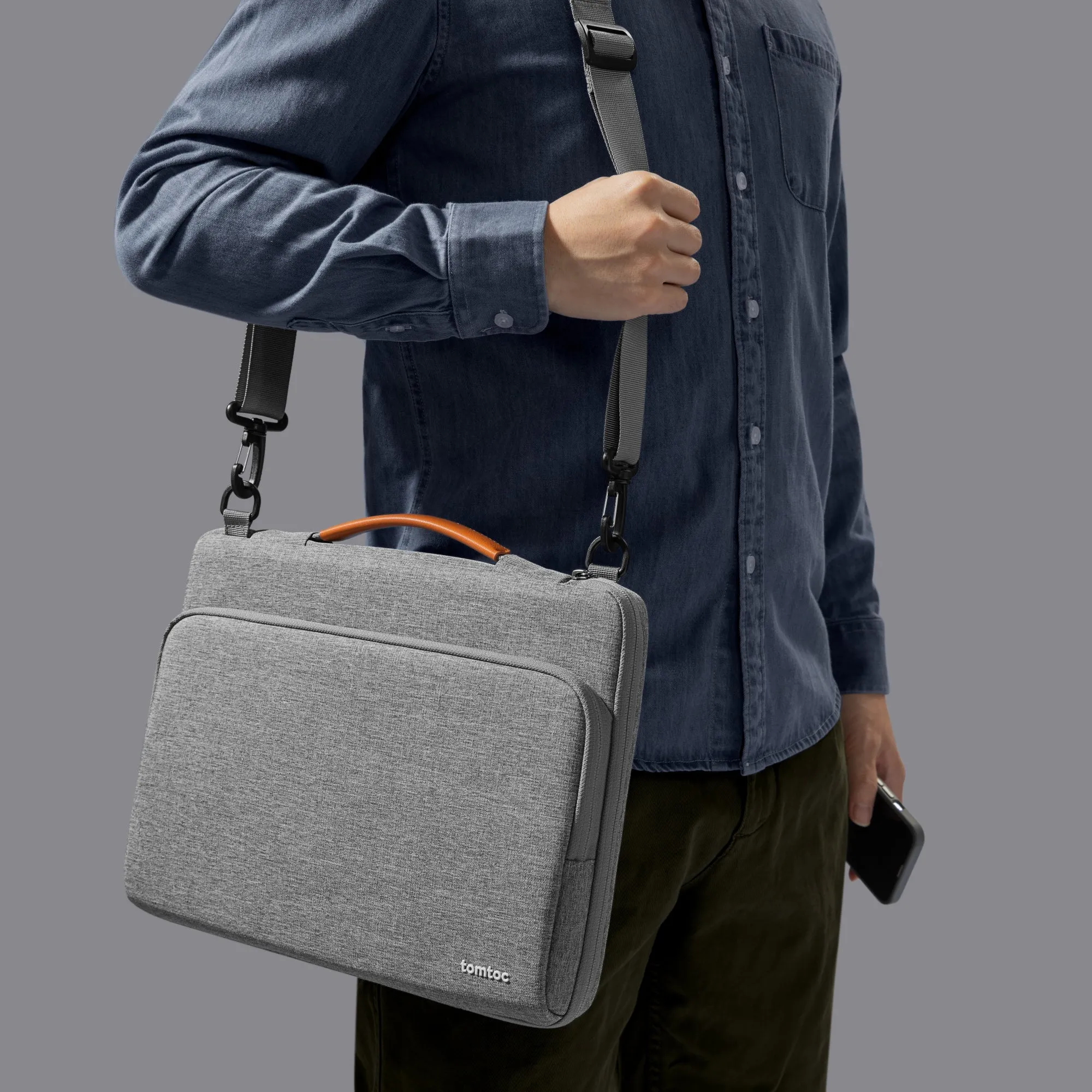 Defender-A40 Laptop Shoulder Bag For 13-inch MacBook Pro & Air