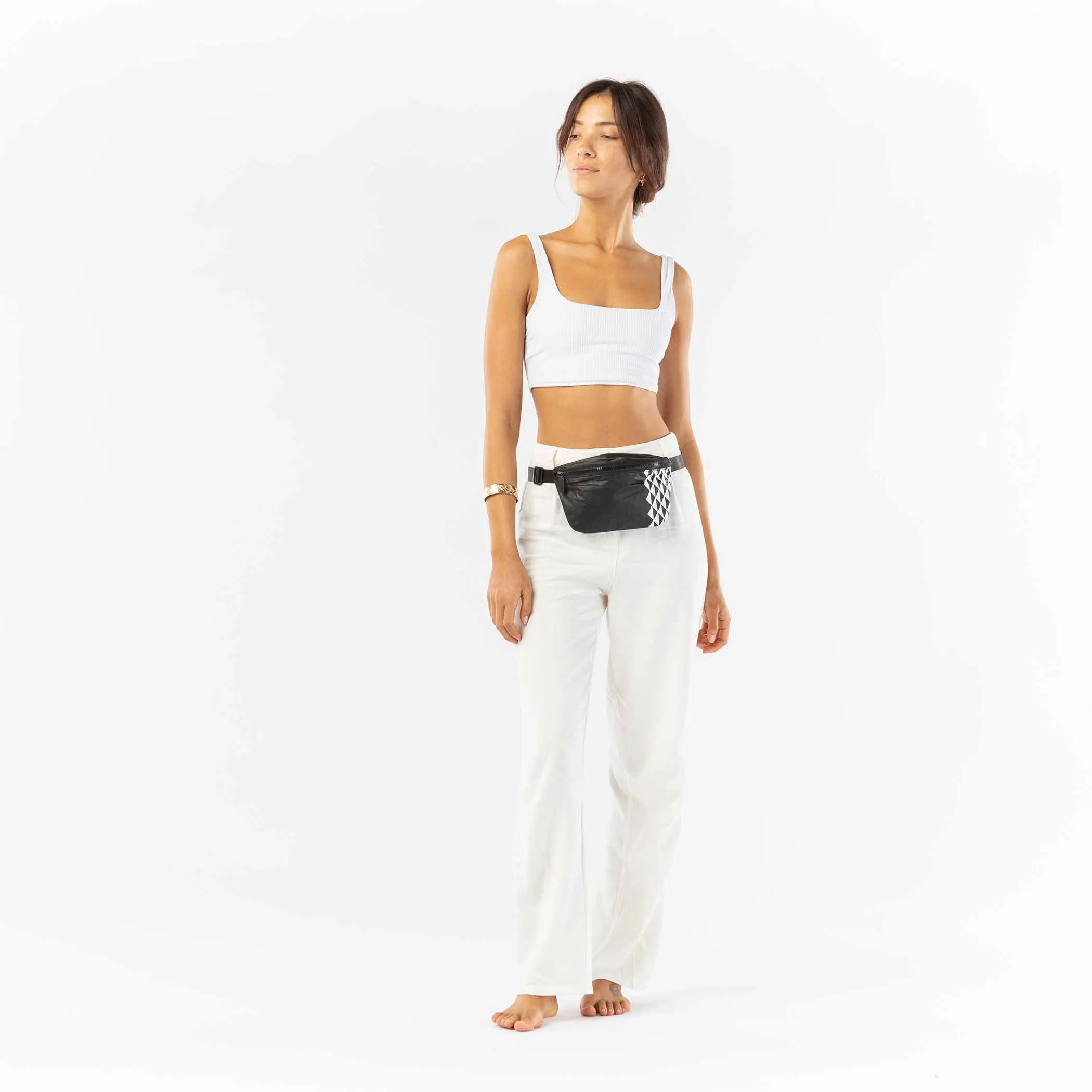 Kona Mini Hip Pack / White & Black