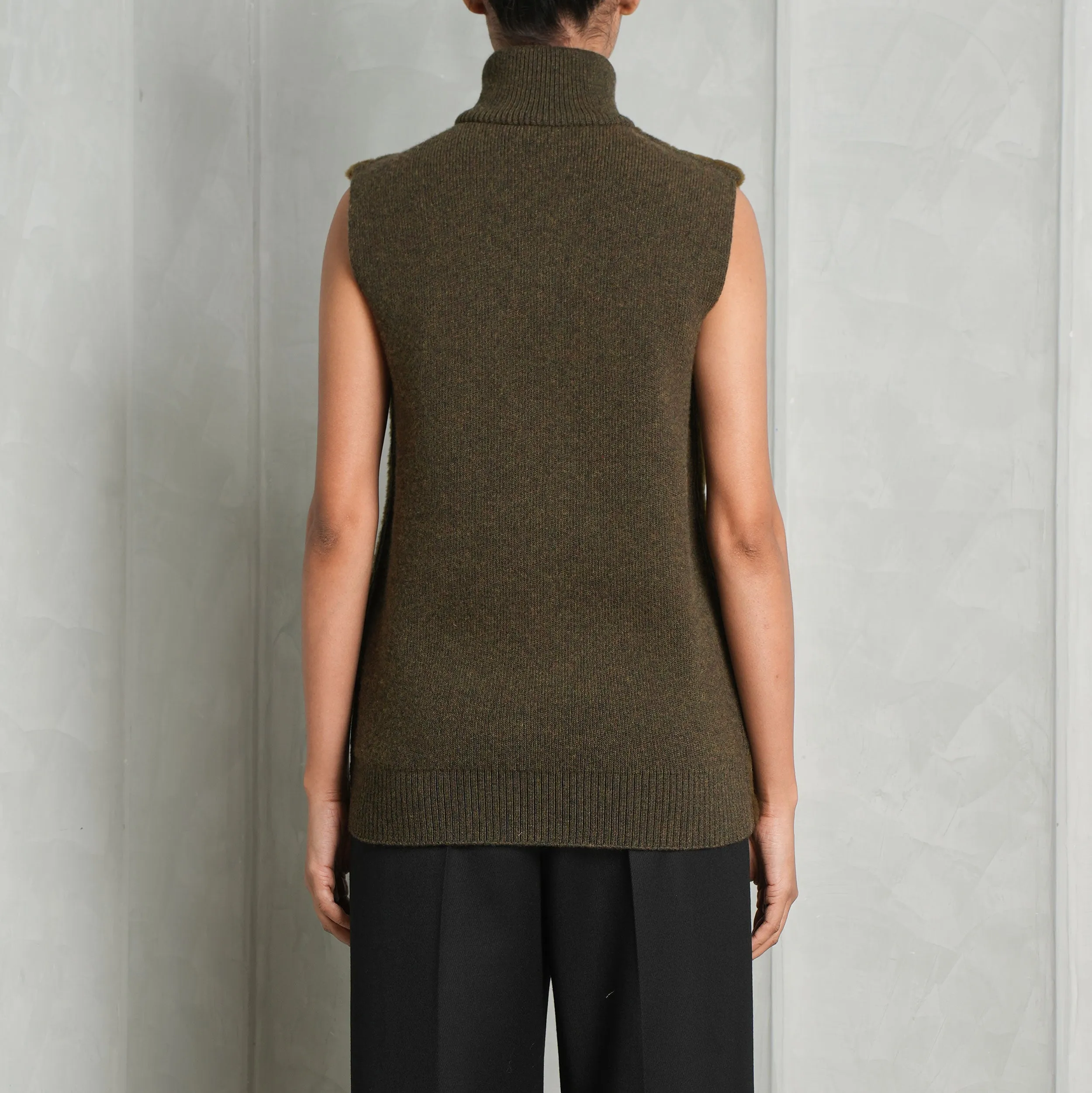 Puzzle Fold Vest