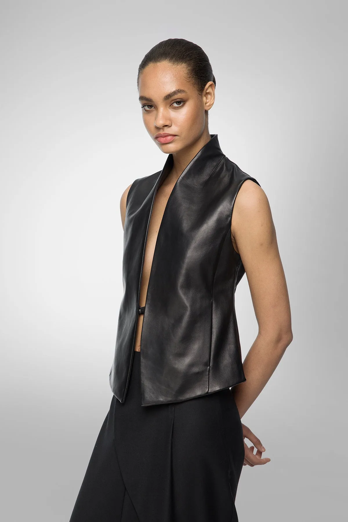 SACHA - BLACK LEATHER VEST