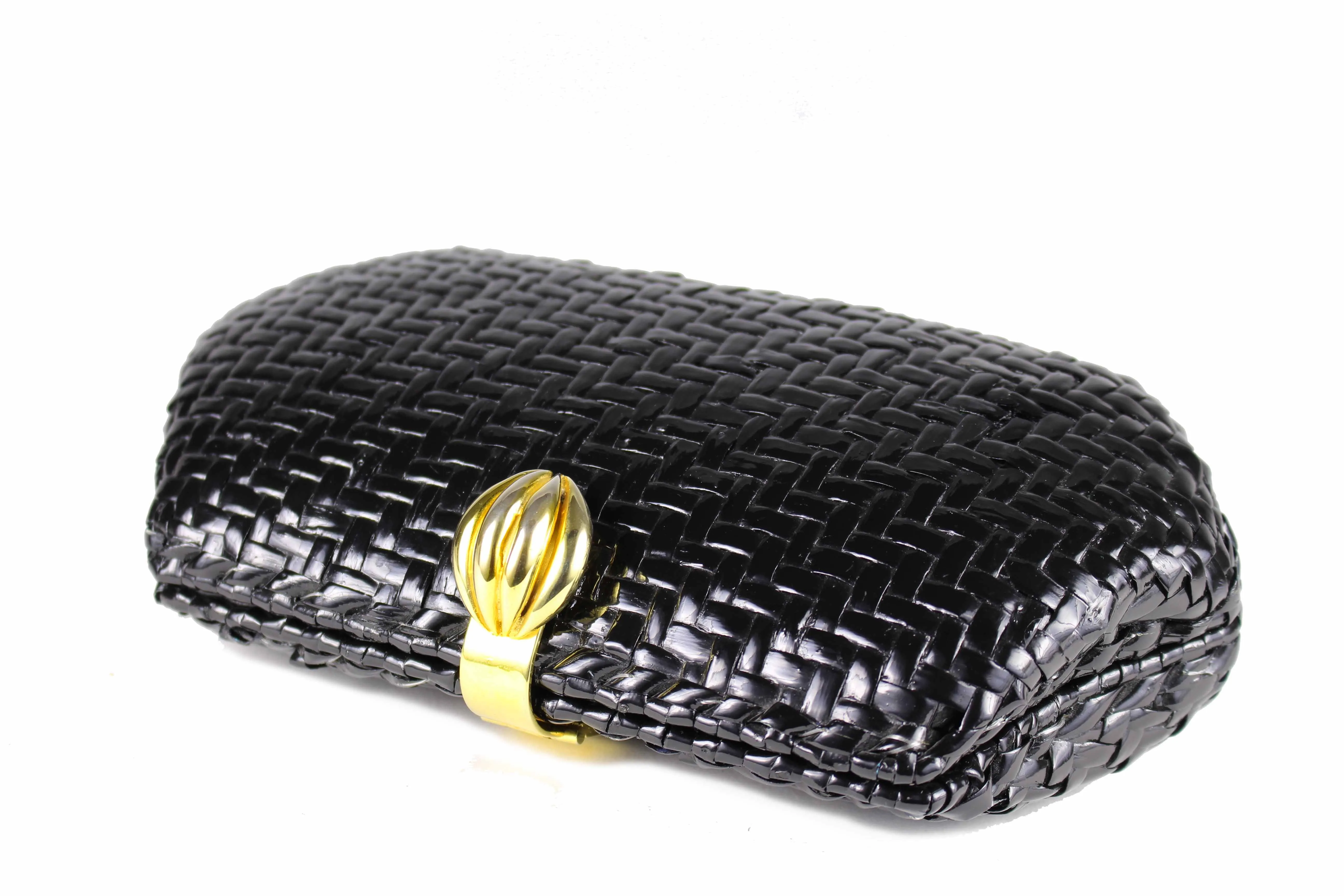 VANESSA black wicker clutch